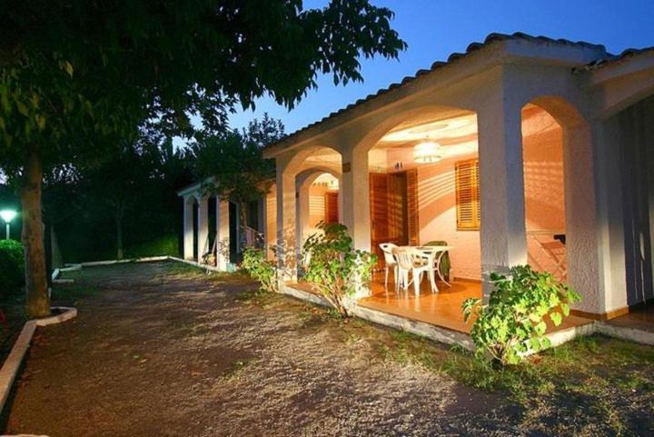 Residence Villaggio Smedile カーポ・ヴァチカーノ エクステリア 写真